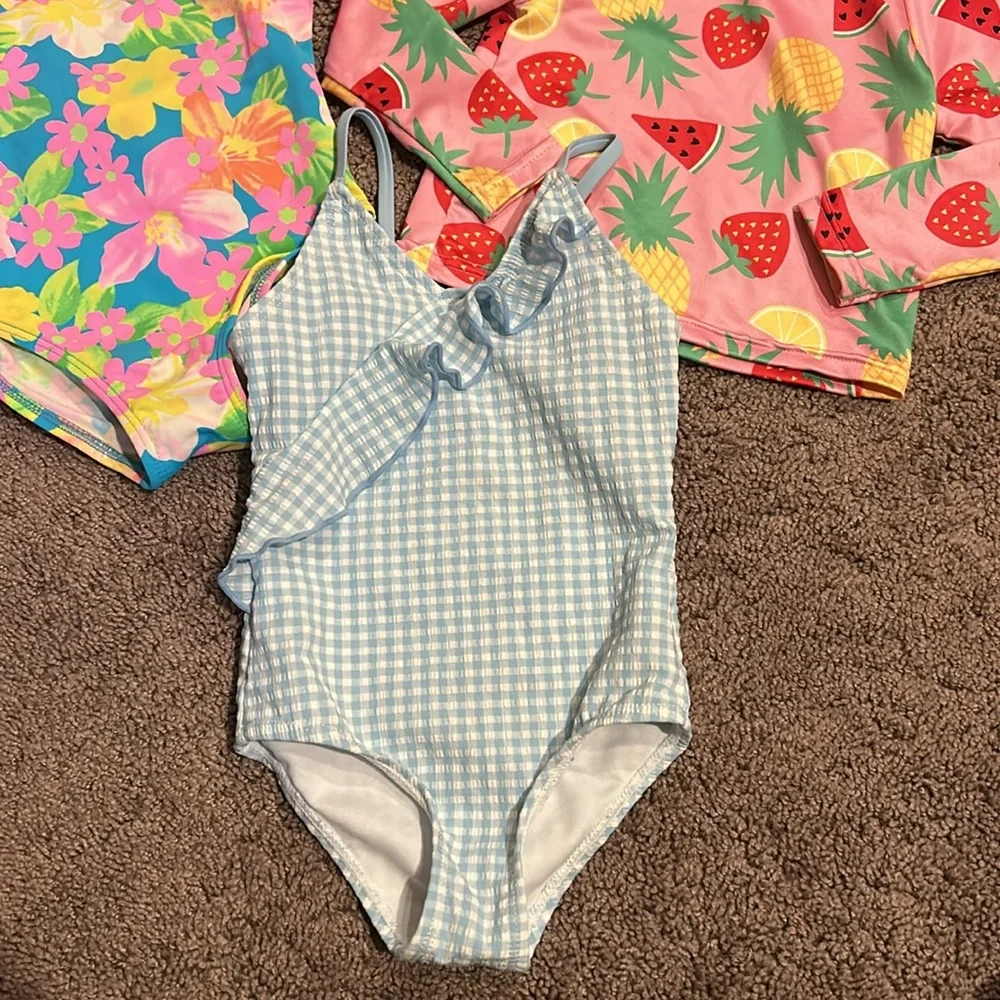 Toddler babygirl 24m bathing suit and rash guard bundle!!